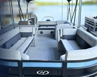 Freedom Boat Club reservation image for Henley
