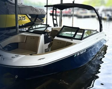 Freedom Boat Club reservation image for Rocket Man