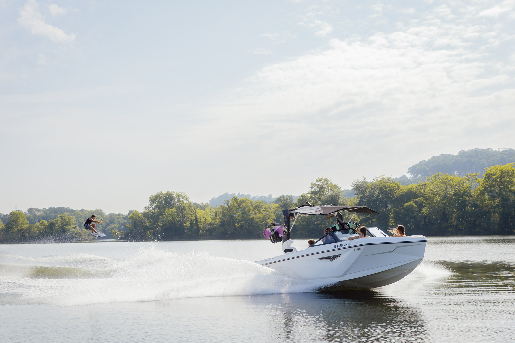 A club boat cruising across East Tennessee water near Knoxville